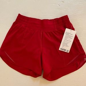 Lululemon Hotty Hot Short